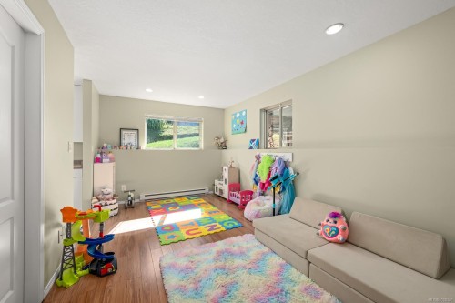 809 Willowcrest Rd, Campbell River, BC 
