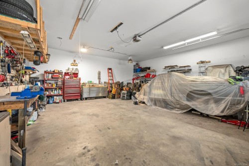 809 Willowcrest Rd, Campbell River, BC 