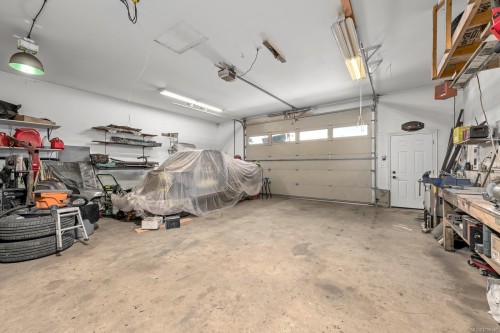 809 Willowcrest Rd, Campbell River, BC 