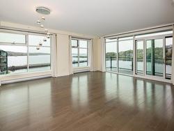 503 220 Waterfront Drive Bedford, NS B4A 0H3
