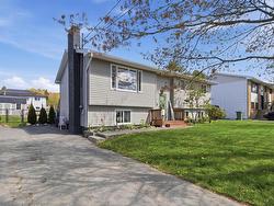 15 Owen Drive  Dartmouth, NS B2W 3M1