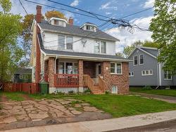 379 Oak Avenue  Summerside, PE C1N 2A6