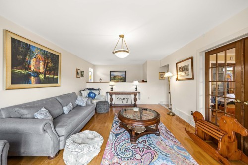 Boudoir - 280 Rue Kennebec, Dollard-Des-Ormeaux, QC - Indoor Photo Showing Living Room
