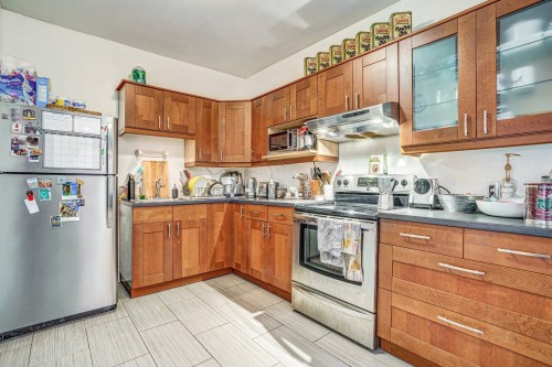 Kitchen - 781 Av. Brewster, Montréal (Le Sud-Ouest), QC - Indoor Photo Showing Kitchen