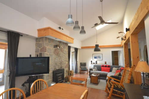 Vue d'ensemble - 14356 Ch. Du Lac-Labelle, Labelle, QC - Indoor With Fireplace