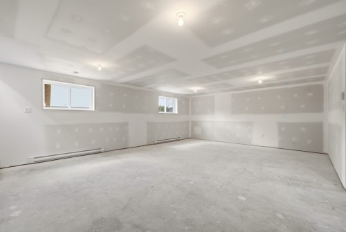Basement - 150 Rue Rousseau, Sainte-Perpétue, QC 