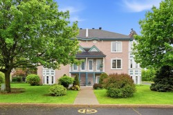 151 Rue du Sureau Sainte-Julie, QC J3E 3P8