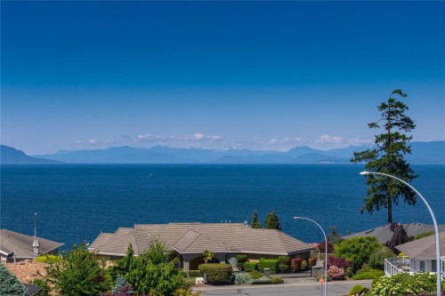 6244 Eldorado Pl, Nanaimo, BC 
