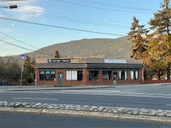 2127 Bowen Rd Nanaimo, BC V9S 1H6