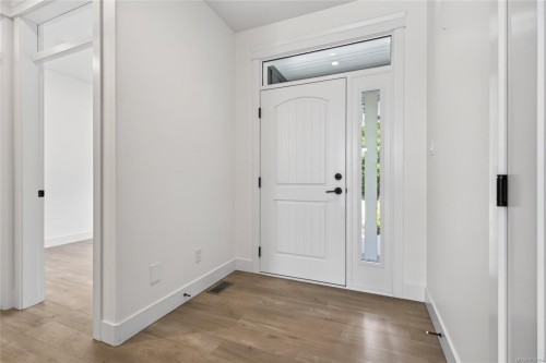 B-992 Erickson Rd, Campbell River, BC - Indoor Photo Showing Other Room