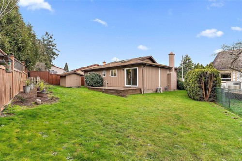 10411 Finch Pl, Sidney, BC 