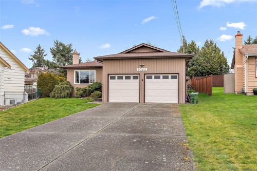 10411 Finch Pl, Sidney, BC 