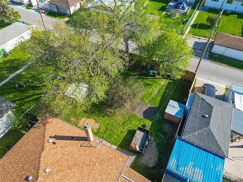 36 Dahlia Ave, Winnipeg, MB 