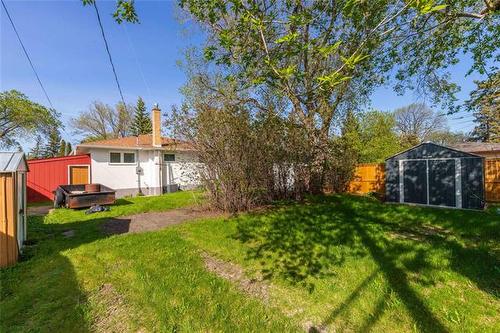36 Dahlia Ave, Winnipeg, MB 