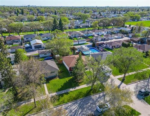 36 Dahlia Ave, Winnipeg, MB 