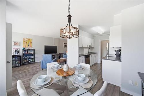 301-71 Roslyn Rd, Winnipeg, MB 