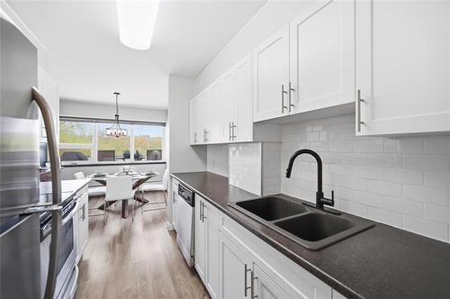 301-71 Roslyn Rd, Winnipeg, MB 
