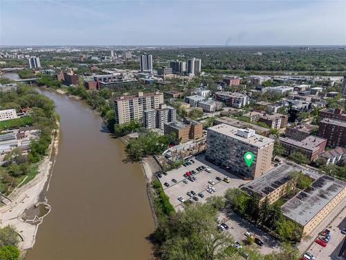 301-71 Roslyn Rd, Winnipeg, MB 