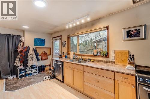 Second house kitchen - 3918 Passmore Upper Road, Passmore, BC - Indoor Photo Showing Kitchen With Double Sink
