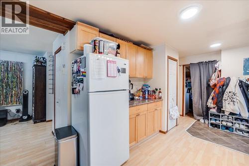 Second house kitchen - 3918 Passmore Upper Road, Passmore, BC - Indoor