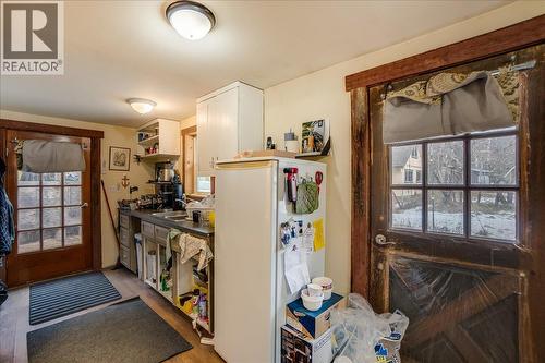 Third house kitchen - 3918 Passmore Upper Road, Passmore, BC - Indoor Photo Showing Other Room