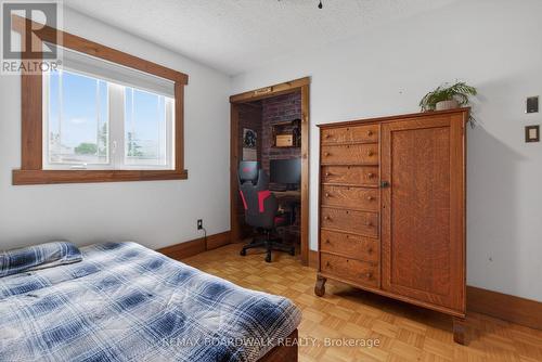 13 Alice Street, Casselman, ON - Indoor Photo Showing Bedroom