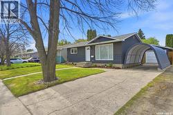 31 Bence CRESCENT  Saskatoon, SK S7L 4H9