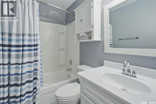 31 Bence Crescent, Saskatoon, SK - Indoor Photo Showing Bathroom