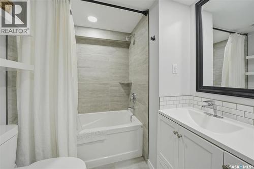 31 Bence Crescent, Saskatoon, SK - Indoor Photo Showing Bathroom