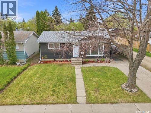 31 Bence Crescent, Saskatoon, SK - Outdoor