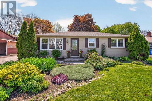 84 PARK DRIVE  Whitchurch-Stouffville, ON L4A 4T3