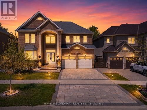 166 TOWER HILL ROAD  Richmond Hill, ON L4E 4M1