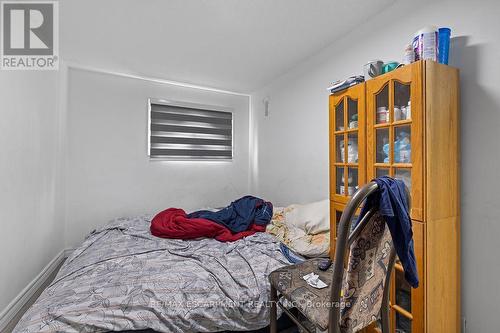24 Tara Crescent, Thorold, ON - Indoor Photo Showing Bedroom