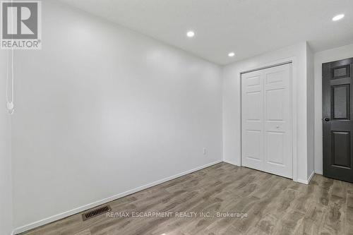 24 Tara Crescent, Thorold, ON - Indoor Photo Showing Other Room