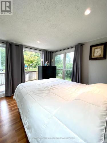 4870 Mapleview Crescent, Port Colborne, ON - Indoor Photo Showing Bedroom