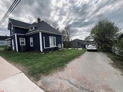 43 WOODLEIGH Drive Kensington, PE C0B 1M0