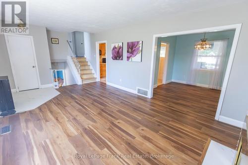 872 Weller Street, Peterborough (Monaghan Ward 2), ON - Indoor Photo Showing Other Room