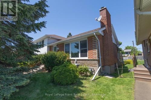 872 Weller Street, Peterborough (Monaghan Ward 2), ON - Outdoor