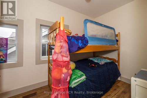 83 Main Street W, Grey Highlands, ON - Indoor Photo Showing Bedroom