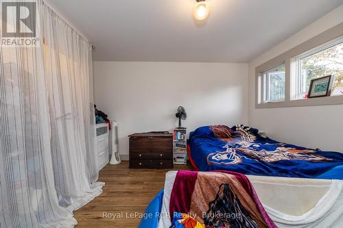 83 Main Street W, Grey Highlands, ON - Indoor Photo Showing Bedroom