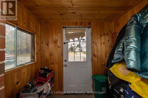 83 Main Street W, Grey Highlands, ON - Indoor Photo Showing Other Room