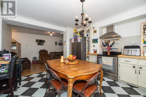 83 Main Street W, Grey Highlands, ON - Indoor Photo Showing Dining Room