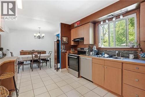 39 Paradise Road N, Hamilton, ON - Indoor Photo Showing Kitchen With Double Sink