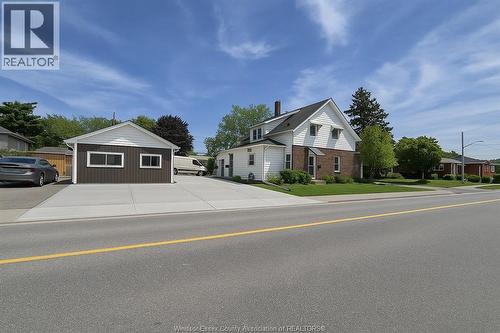 306 FOCH  Windsor, ON N8X 2V9