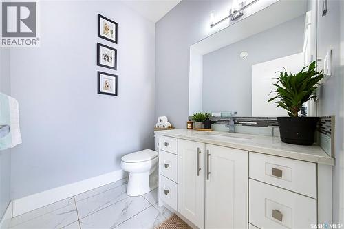 246 Fast Lane, Saskatoon, SK - Indoor Photo Showing Bathroom