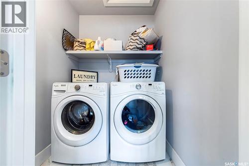 246 Fast Lane, Saskatoon, SK - Indoor Photo Showing Laundry Room