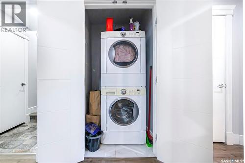 246 Fast Lane, Saskatoon, SK - Indoor Photo Showing Laundry Room