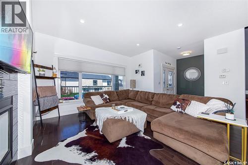 246 Fast Lane, Saskatoon, SK - Indoor Photo Showing Living Room