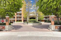 114 - 21 BURKEBROOK PLACE Toronto, ON M4G 0A2