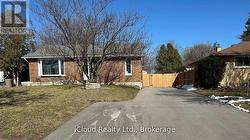 MAIN - 747 GLENFOREST STREET W Oshawa, ON L1J 5E9